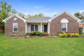 2009 Hidden Cove Rd Mount Juliet, TN 37122
